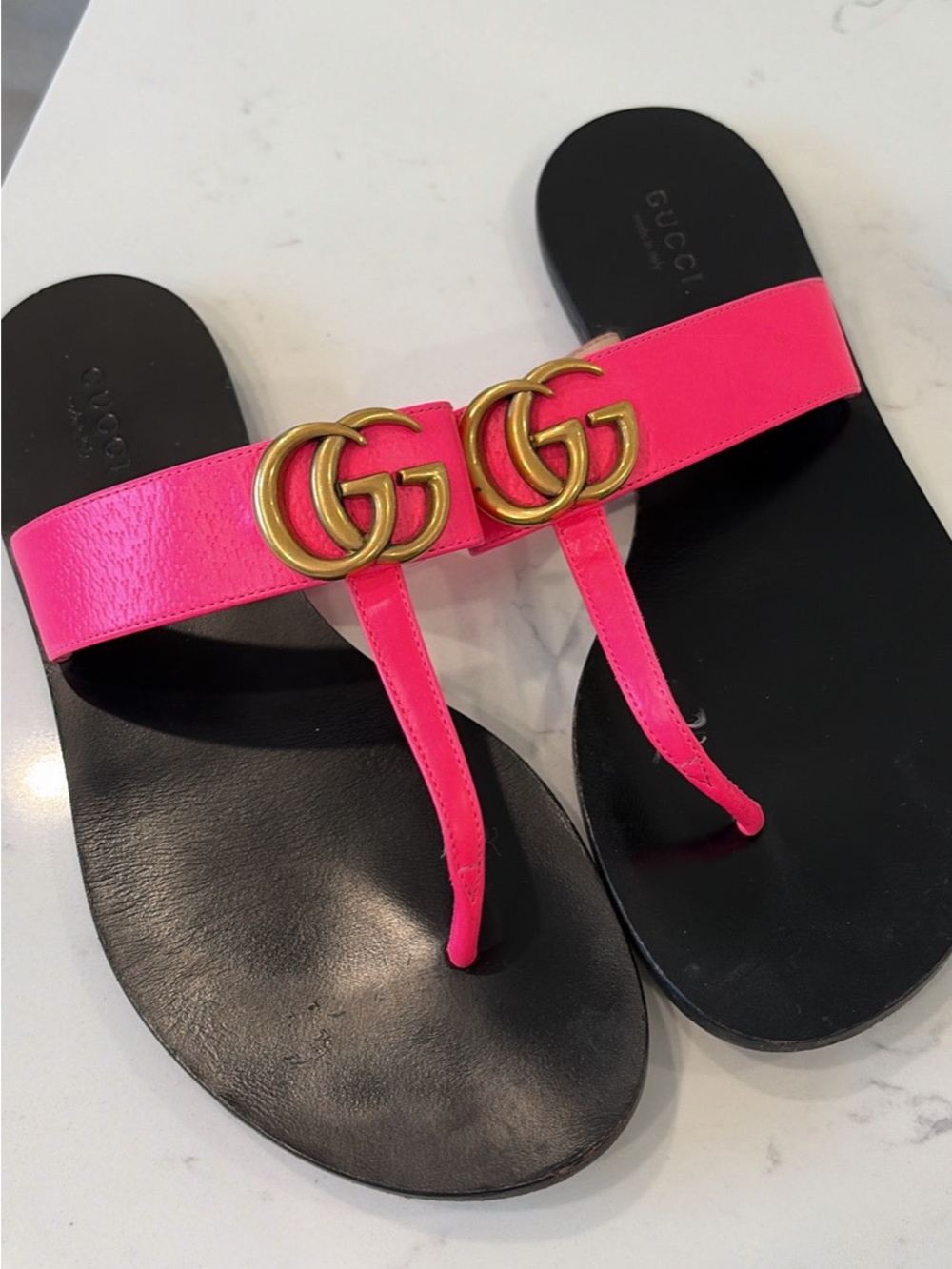 Gucci Hot Pink Leather GG Thong Sandals with Gold Hardware